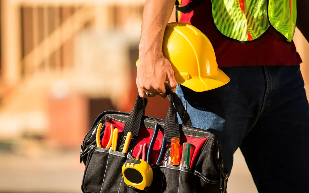 5 Reasons You Should Opt for Small Equipment Hires